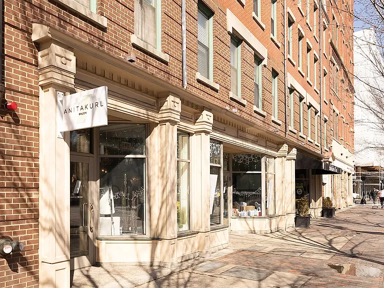 1661-1663 N Washington St #505 — Photo 9