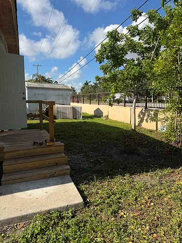 441 NW 135th Way Photo 1
