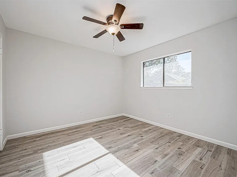 4907 Fox Hollow Blvd — Photo 10