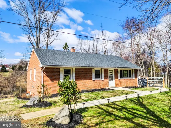 6578 Grays Mill Rd, Warrenton, VA 20187