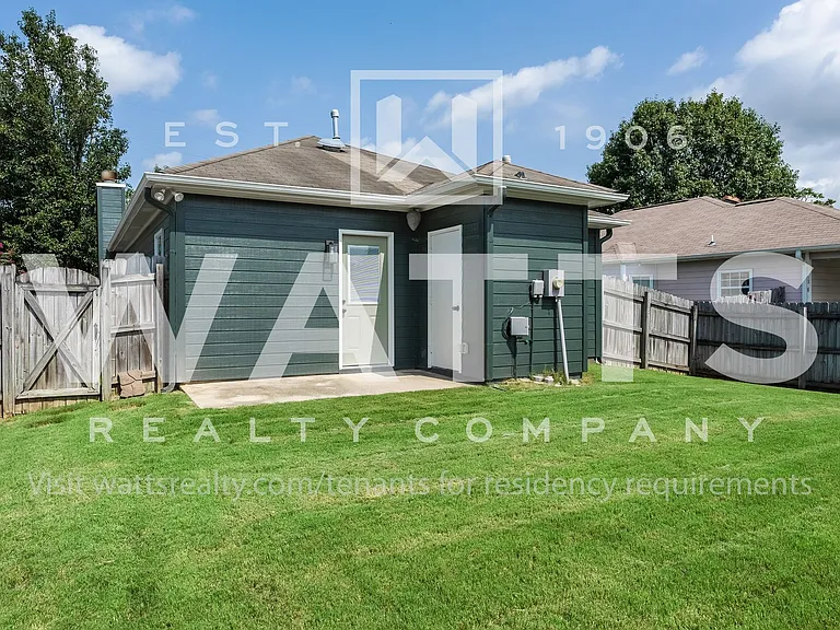 535 Walker Rd — Photo 20