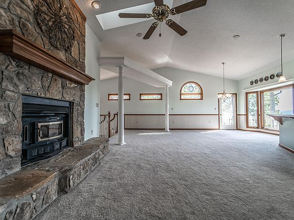 5th image of 349 Snead Dr