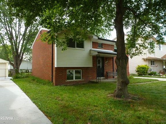 2nd image of 30281 Bluehill St