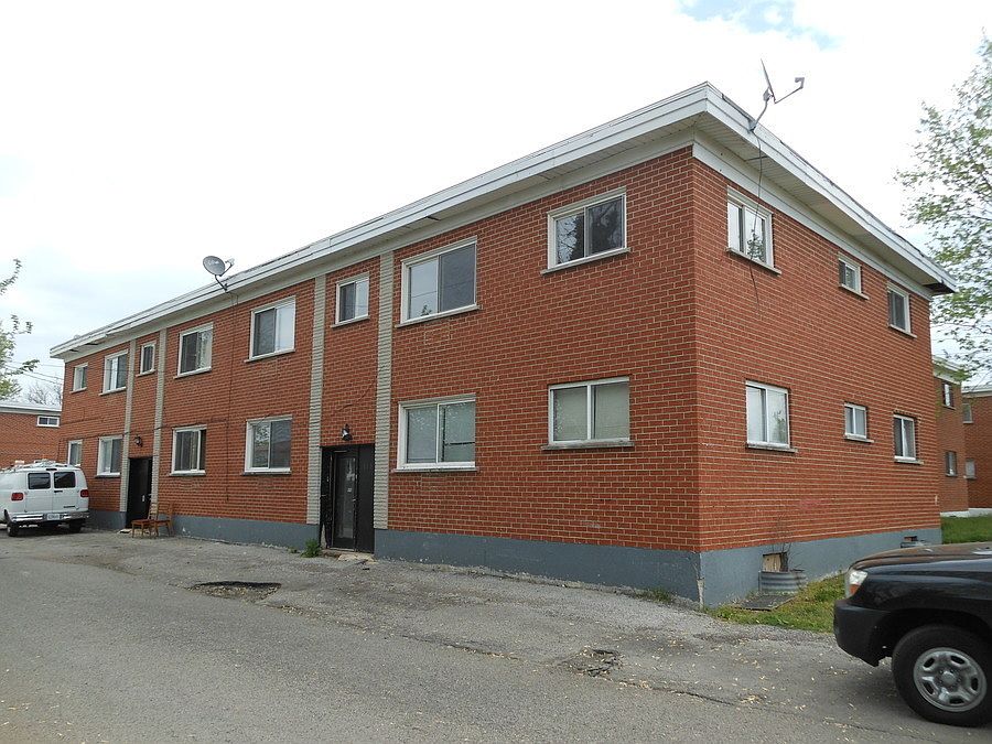 1st image of 813 W Courtois St APT D