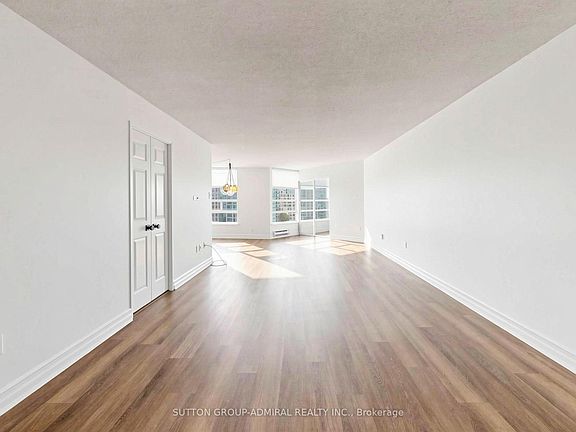 4th image of 7905 Bayview Ave #910