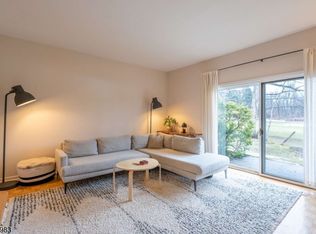 38 Keats Way, Morris Twp., NJ 07960