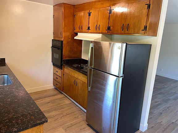 5th image of 720 Madison Ave #4