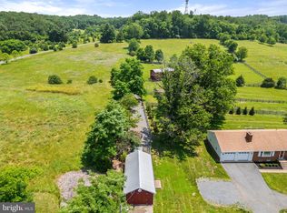 20772 Gleedsville Rd, Leesburg, VA 20175