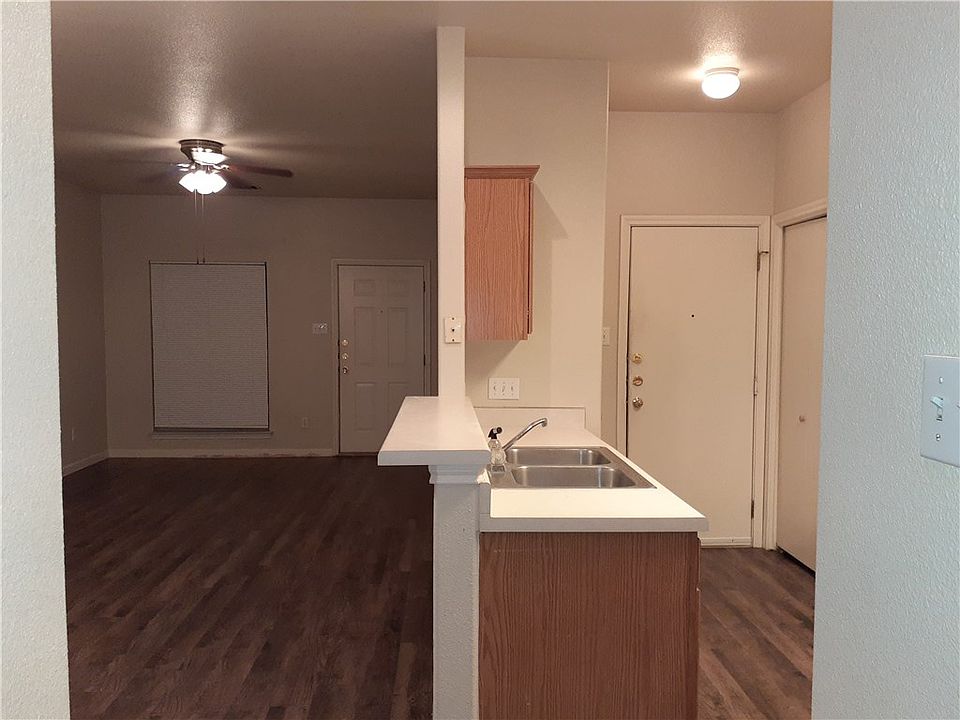 1st image of 216 Marvin Cv
