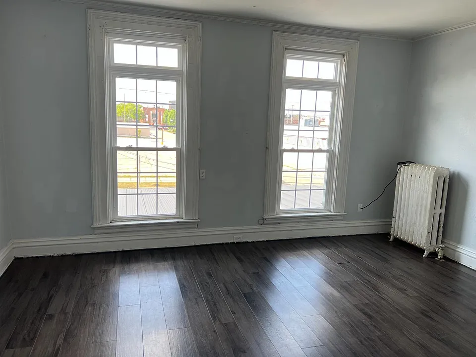 141 E Front St #4