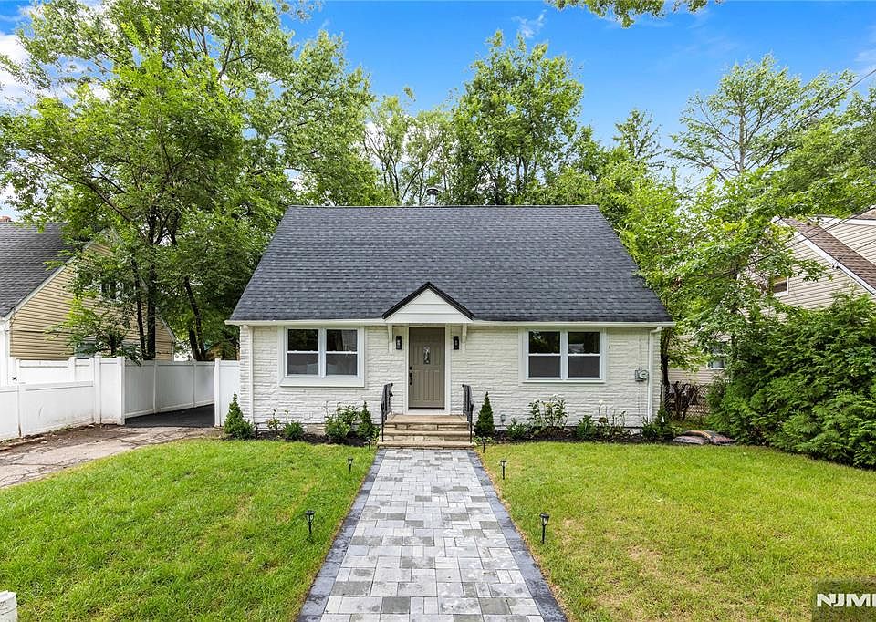 1st image of 253 Intervale Road