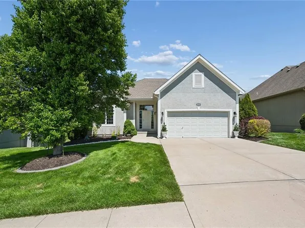 11005 N Cosby Ave, Kansas City, MO 64154