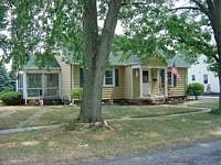 1st image of 105 Gross St