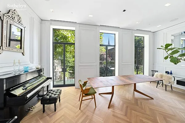 Sold by Sotheby's International Realty | media 12