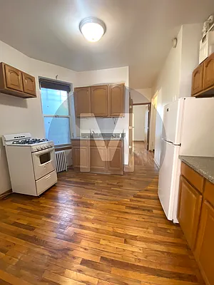 Rented by Kaden Realty | media 12