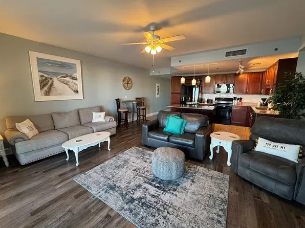 9860 S Thomas Dr, Panama City Beach, FL