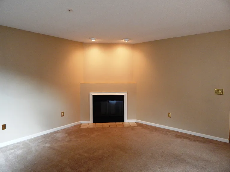 629 Danbury Rd #40 — Photo 7