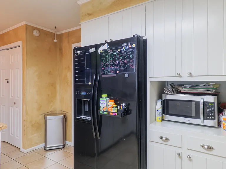 2114 Jerry Jones Dr — Photo 18