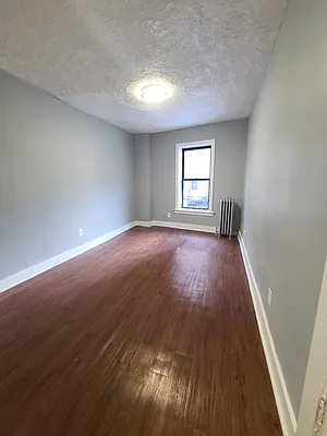 Rented by Cheskel Meisels, LREB | media 5