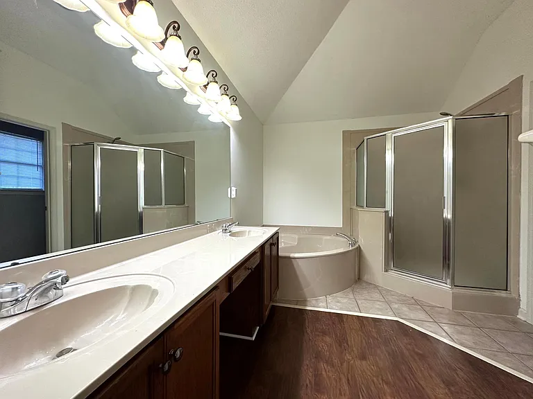 11206 Black Sheep Dr — Photo 11