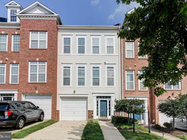 5408 Hartfield Ave, Suitland, MD 20746