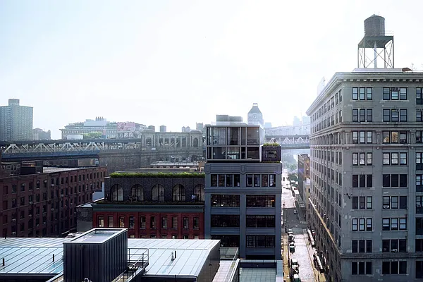 Sold by Sotheby's International Realty | media 30