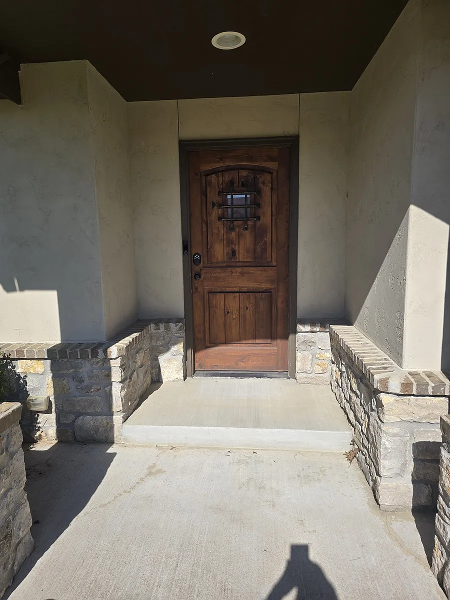 Building Photo - 14716 S Justin Ave