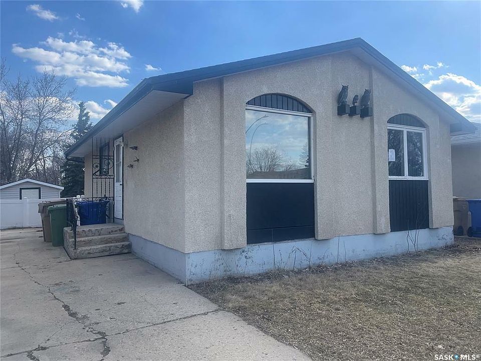 1st image of 391 Cavendish St