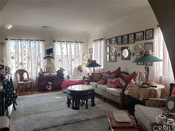 2nd image of 5564 -66 E Saint Irmo Walk
