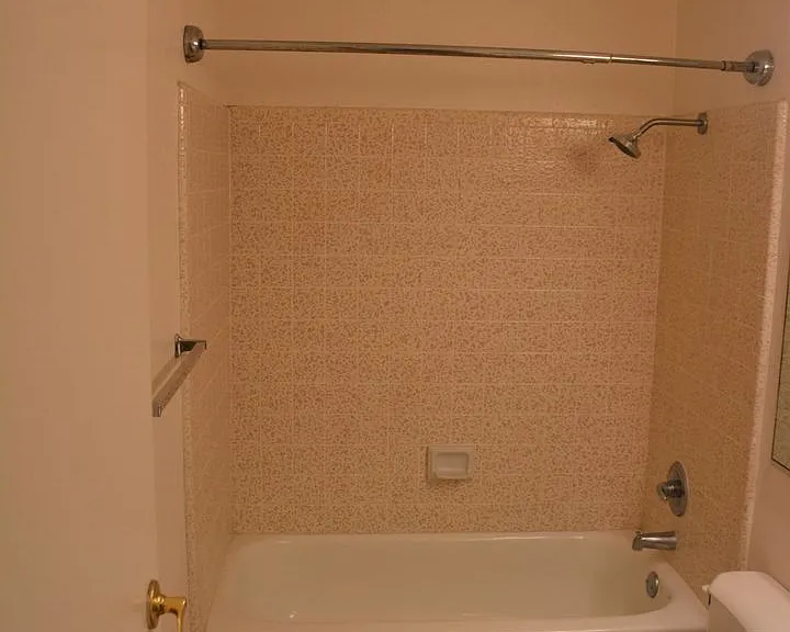 2221 Lynbrook Dr — Photo 11