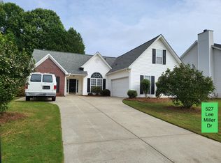 527 Lee Miller Dr, Suwanee, GA 30024
