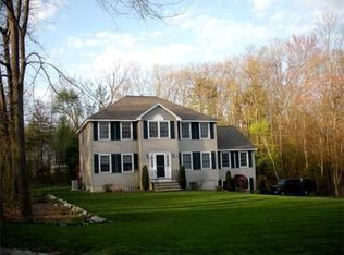 2 Independence Dr, Tyngsboro, MA 01879