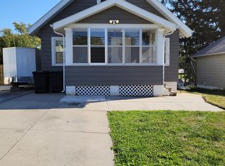 5915 N 36th St, Omaha, NE 68111