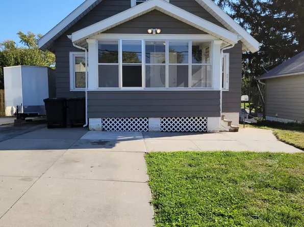 5915 N 36th St, Omaha, NE 68111