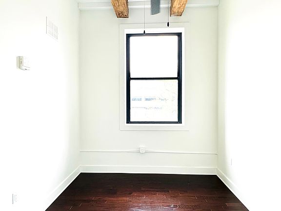 5th image of 50 S Jefferson St #204