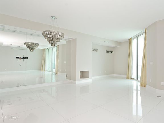 5th image of 16051 Collins Ave APT 2303
