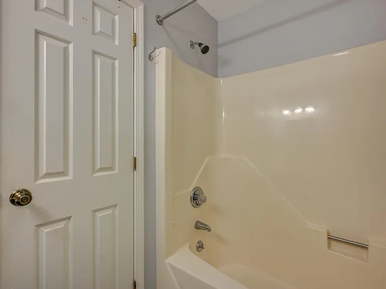59 Haynesville Ave #7 — Photo 18