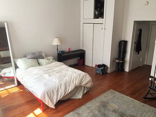 Rented by Joe Gotham LTD | media 24