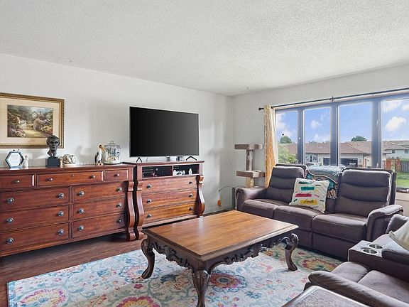 3rd image of 6558 Beechwood Ave
