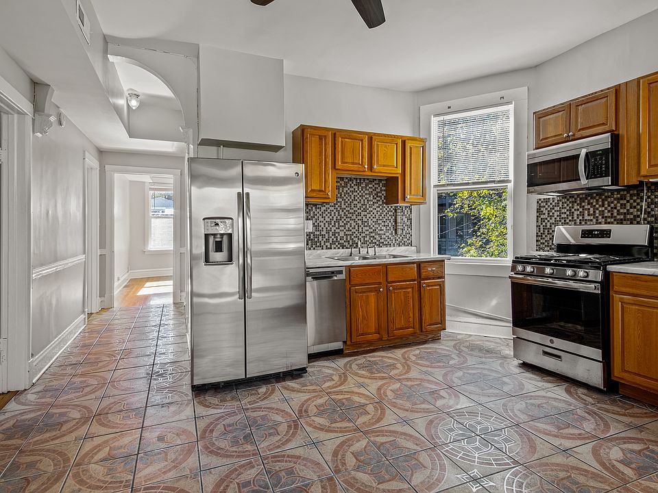 1st image of 3228 W Fullerton Ave #2RB