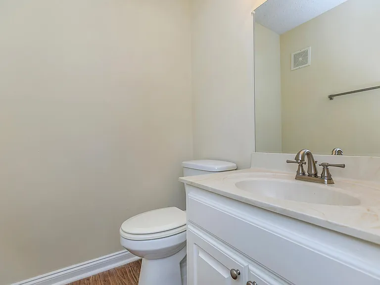 Mission Ridge Apartments — Photo 18