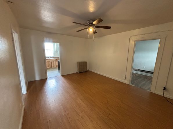 320 W Main St APT 2
