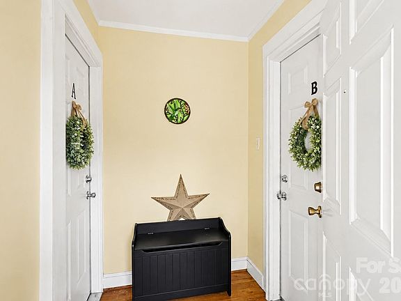 4th image of 218 Wilson St