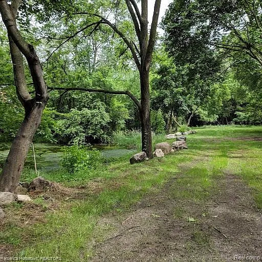 607 Fairbrook St photo 1