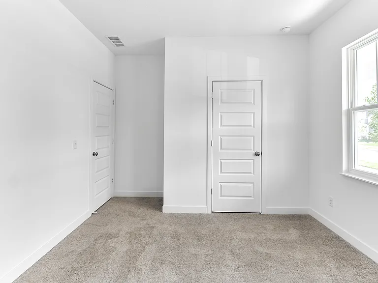 422 Eisenhower St — Photo 21