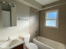 2513 Dixie Hwy, Shively, KY