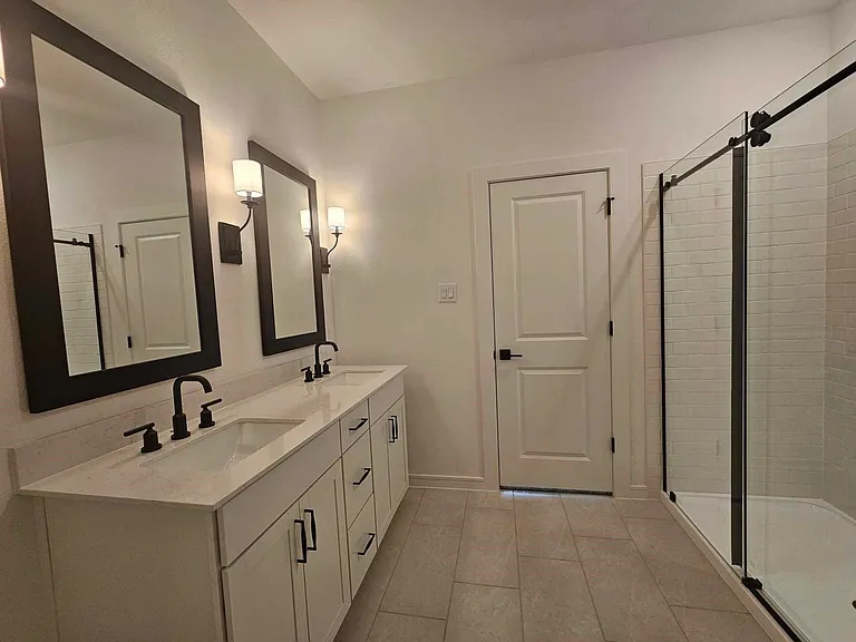 8438 Tranquil Bay Ct — Photo 12