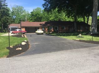 1555 Ivy Dr, Lima, OH 45807