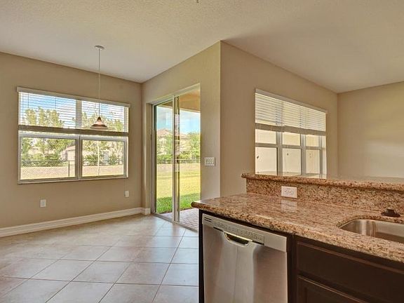 5th image of 7553 Spatterdock Dr