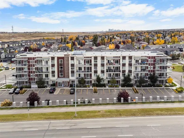 300 N Harvest Hills Pl NE #112, Calgary, AB T3K 2P4